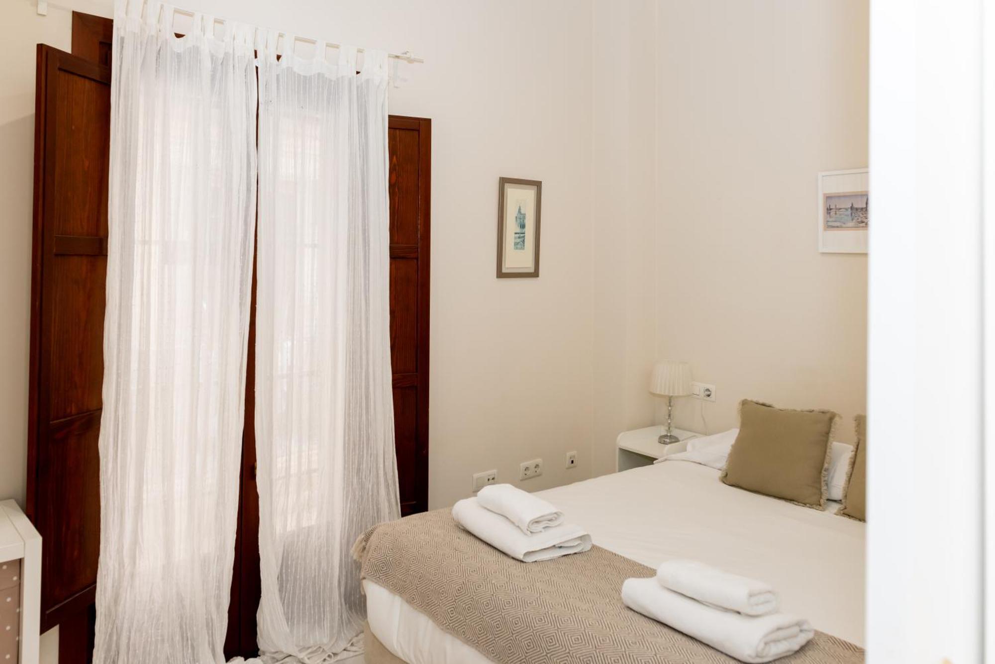Charming & Quiet In Plaza Del Salvador Apartament *